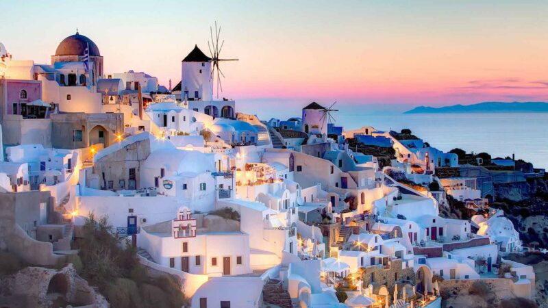 19 Beautiful Sights to Visit in Greece