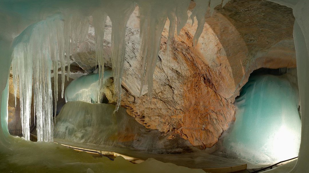 eiszapfenvorhang cave