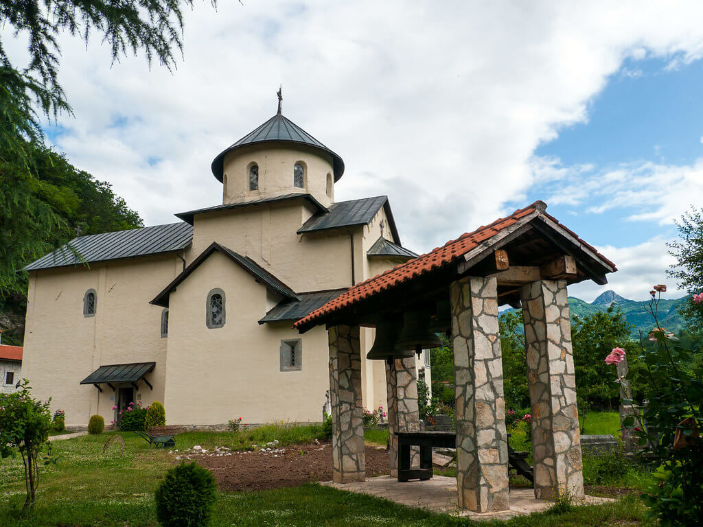 moraca monastery (1)