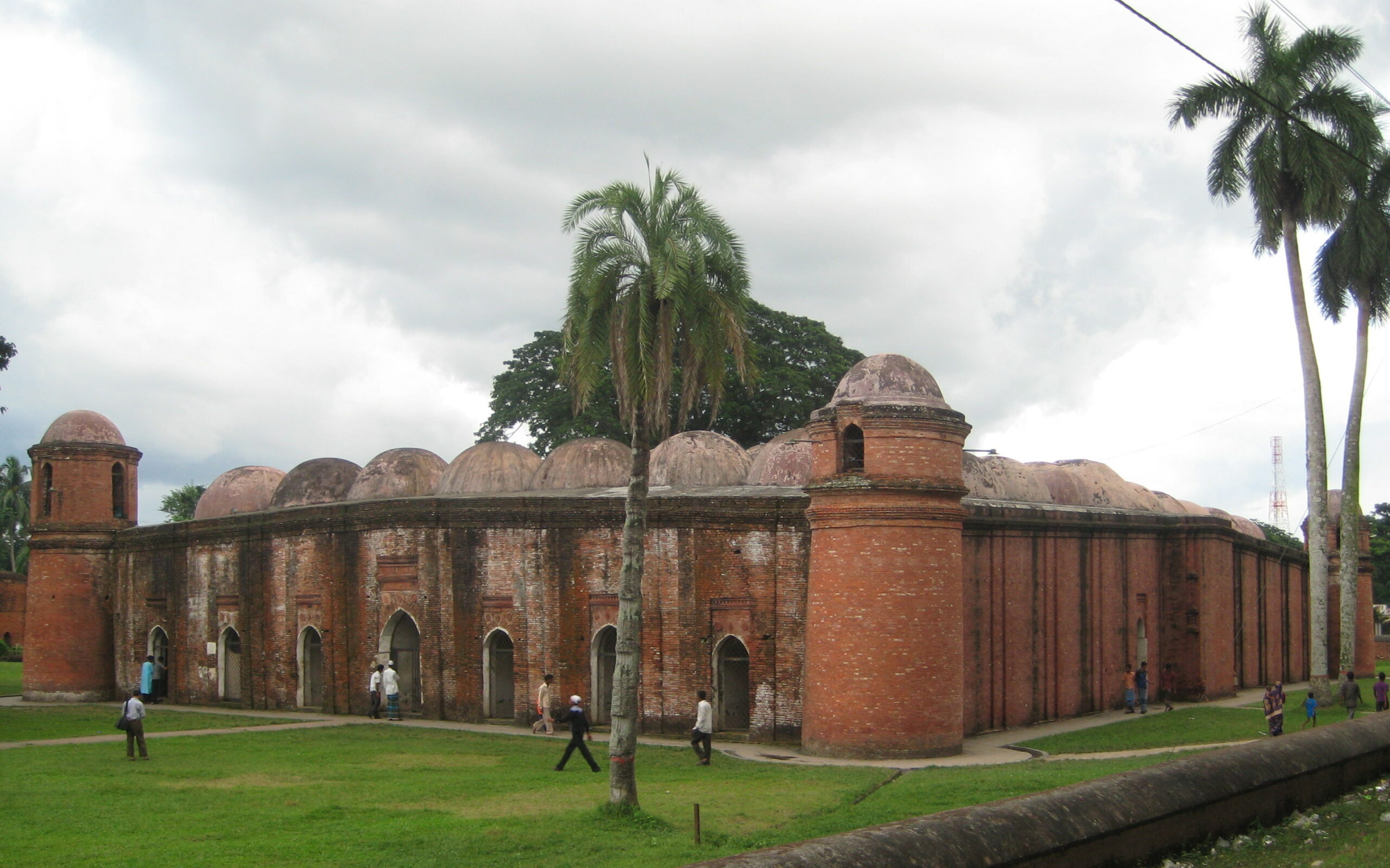 ancient mosques in bagerhat