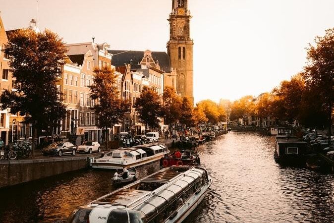 Traveling to One of The Most Beautiful Cities: Amsterdam