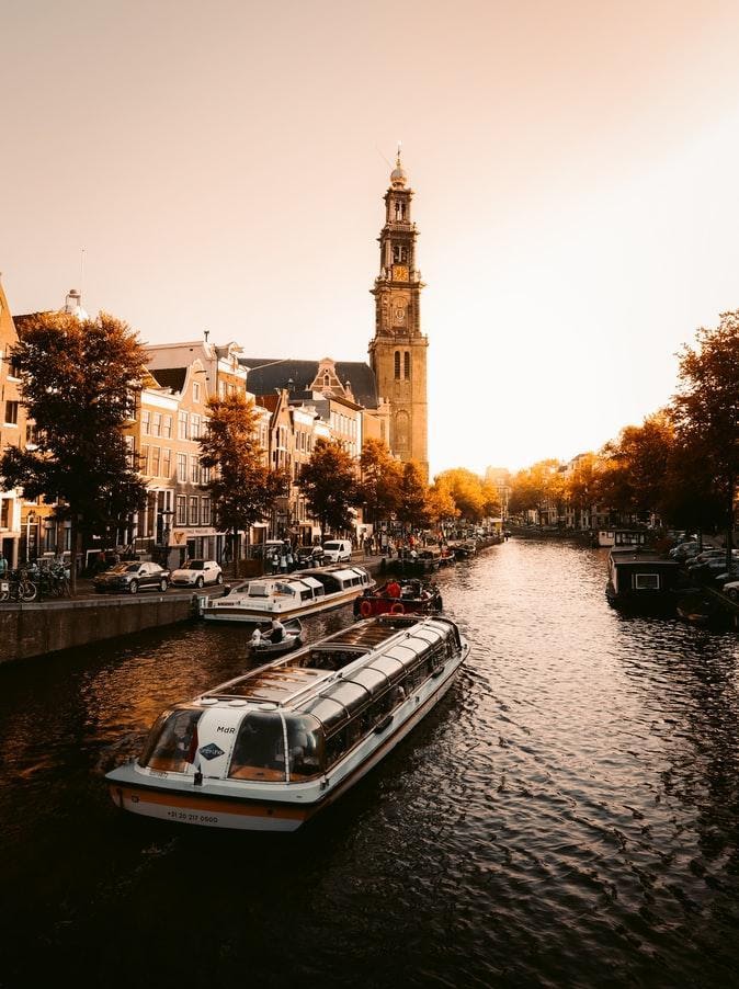 Traveling to One of The Most Beautiful Cities: Amsterdam